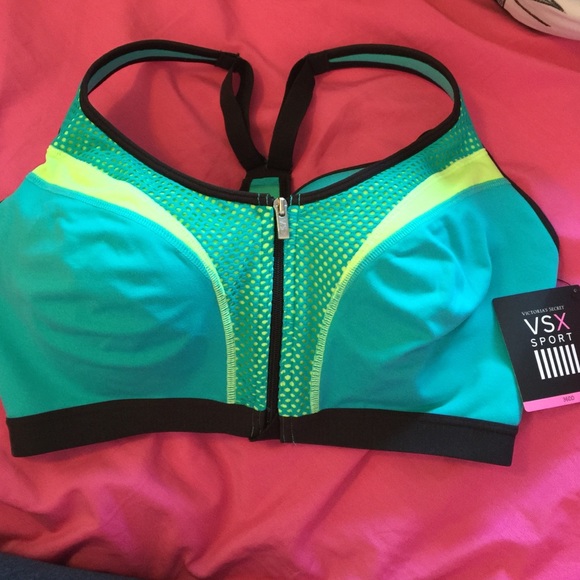 VSX knockout sports bra