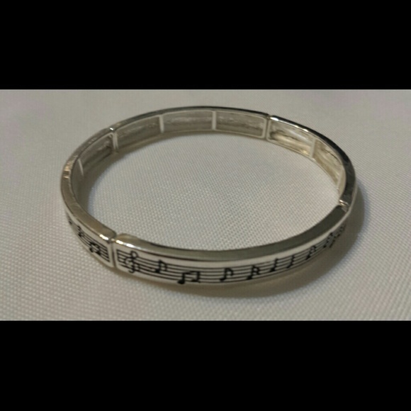 NWOT Music Stretch Bracelet