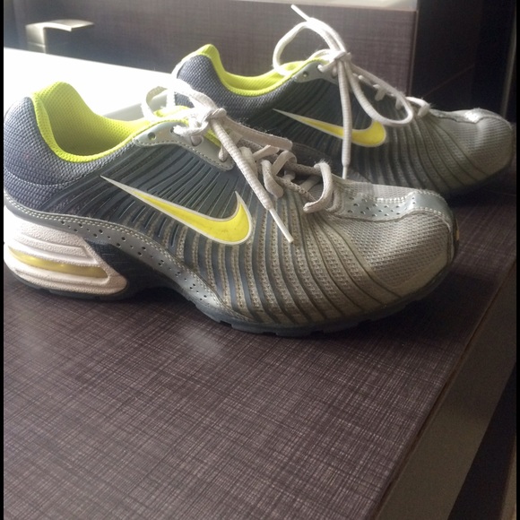Nike MaxAir Torch 5-Women's Running Shoes