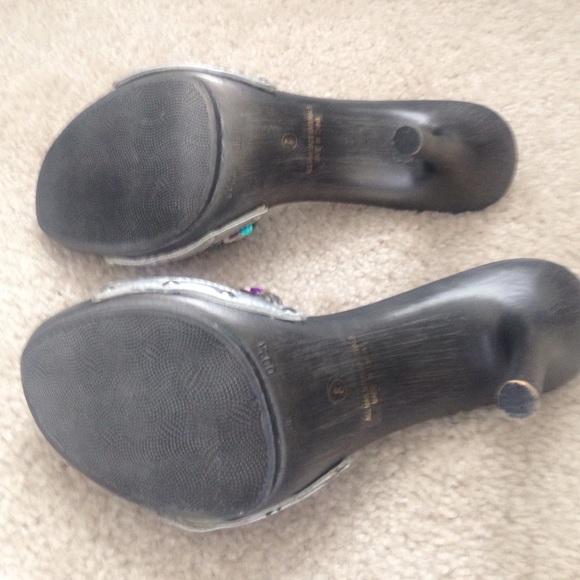 Heel - Picture 3 of 3