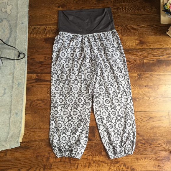 Lululemon pants