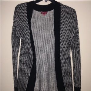 Casual black and white sweater