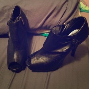 Cute open toed heels!