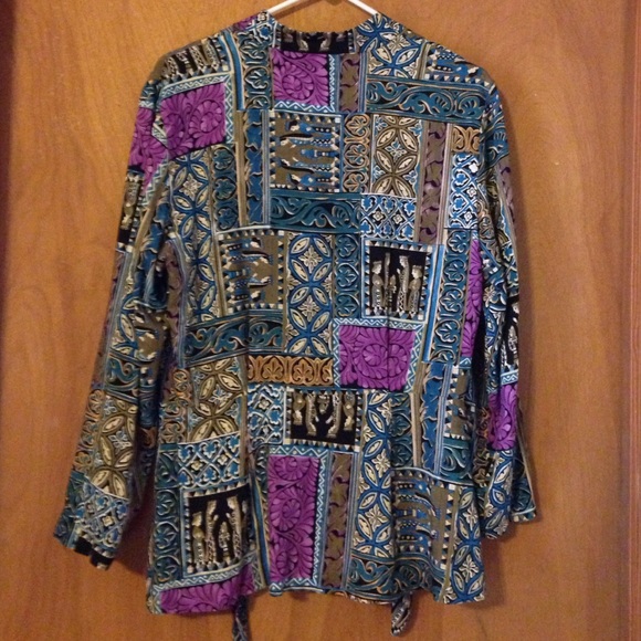 Top - Picture 3 of 3