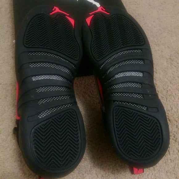 *SOLD*Jordan 12 Retro GS - Picture 4 of 4