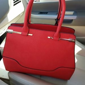 "La Terre Fashion " Red Purse