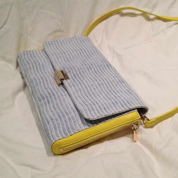 Pour La Victoire “Morandi” Leather Clutch - Picture 3 of 4