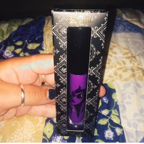 Disney villain lipgloss - Picture 1 of 4