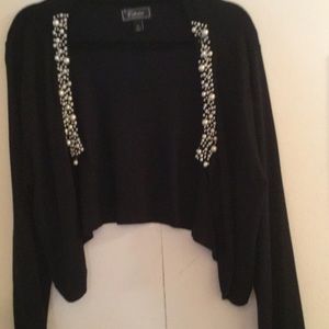 Short black sweater XL