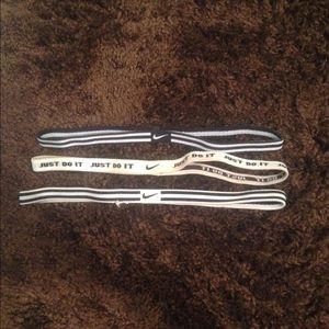 Nike headband set