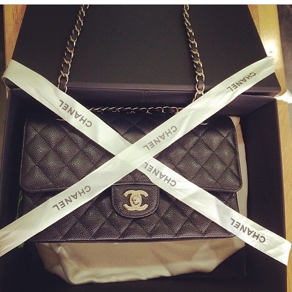 Chanel purse brand new out of box