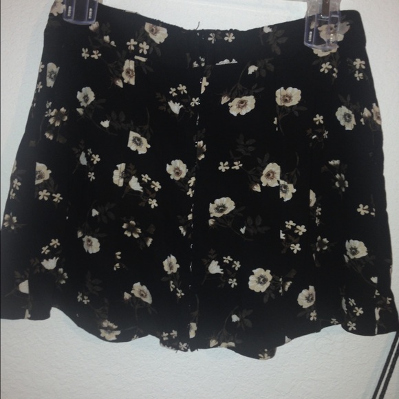 Flower pattern skirt