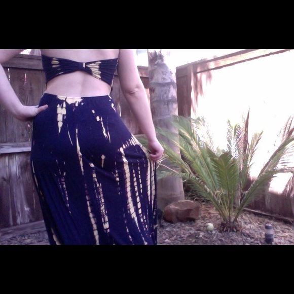 Strapless Purple Tie-Dye Maxi Dress - Picture 2 of 4