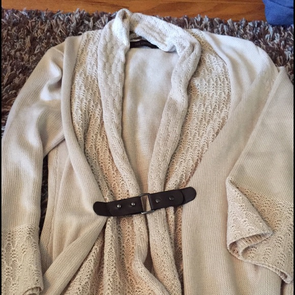Limited buckle-front sweater