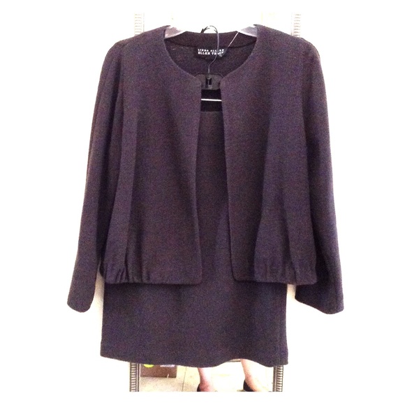 95 wool dark grey suite - Picture 1 of 4