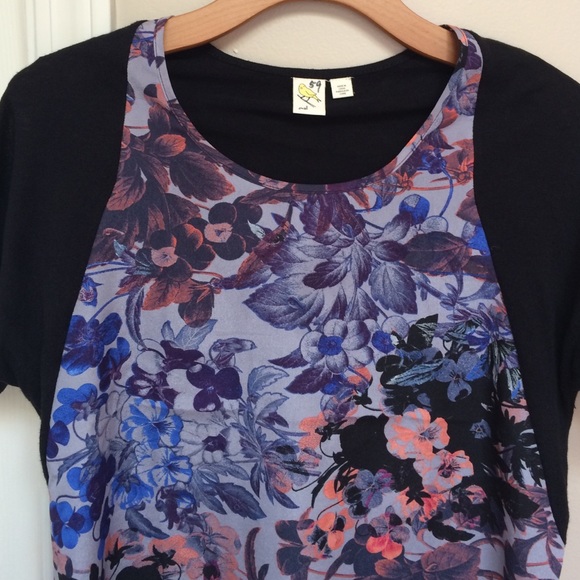 Floral silk panel top - Picture 3 of 3