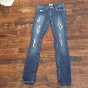 Mudd- medium wash ripped jeans