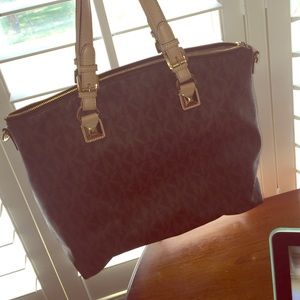 Michale Kors Bag