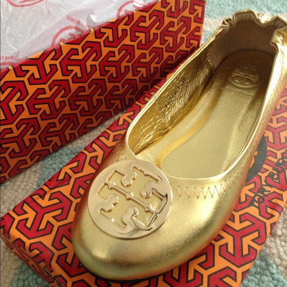 Tory Burch Shoes - 👉Gold Nice Flats👈