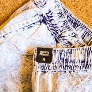 NEW WITH TAGS! Hollister acid wash jogger pant