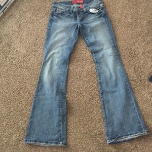 Guess size 28 stretchy flare jeans