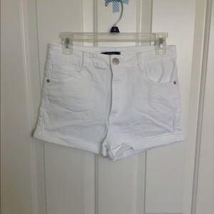 White high waisted pre-cuffed shorts