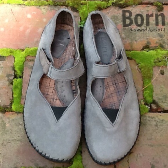Born gray leather velcro shoes