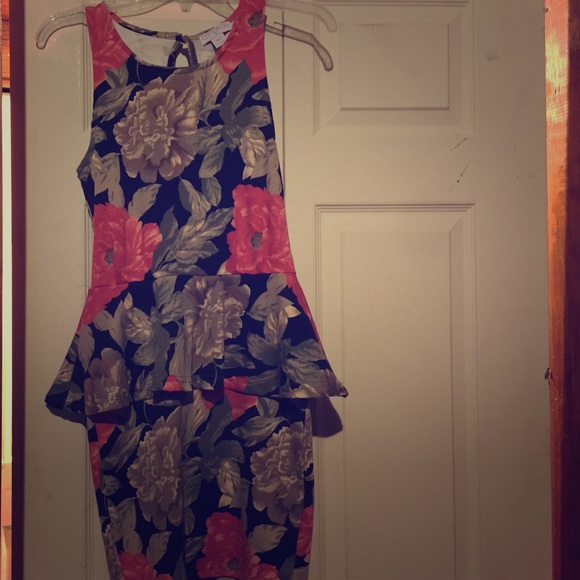 Floral flare dress. Tight fitted. Great condition