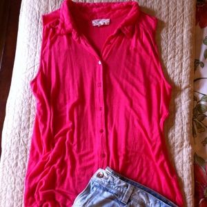 Button up sleeveless top, perfect for summer!