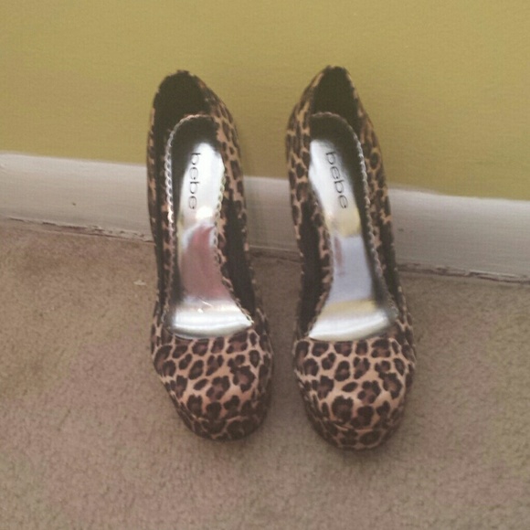 Bebe shoes 8.5 - Picture 2 of 3