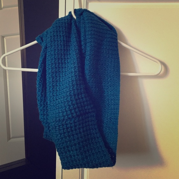 Blue infinity scarf
