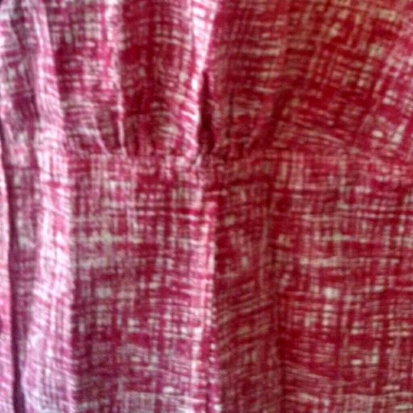 Sleeveless pink button up Summer top - Picture 2 of 4