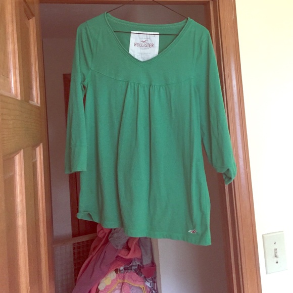 Green Hollister shirt