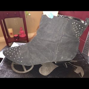 Steve Madden booties