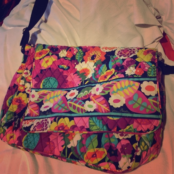 Vera Bradley swing bag