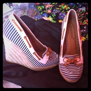 Shoedazzle Boat Shoe-Style Wedge