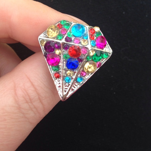 Gorgeous Bling Diamond Ring - Picture 4 of 4