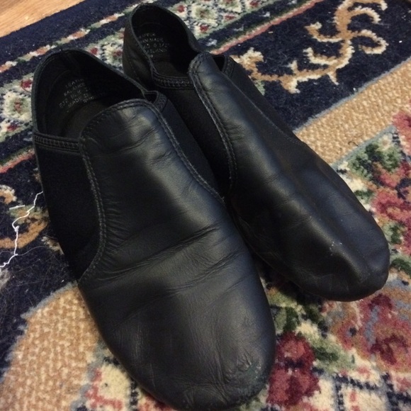 Black dance shoes