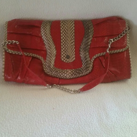 LELYA CLUTCH