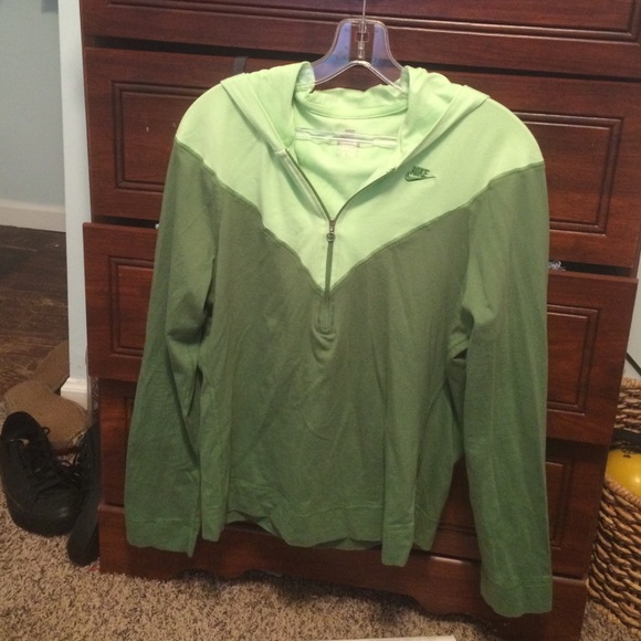Nike Green Pullover Large