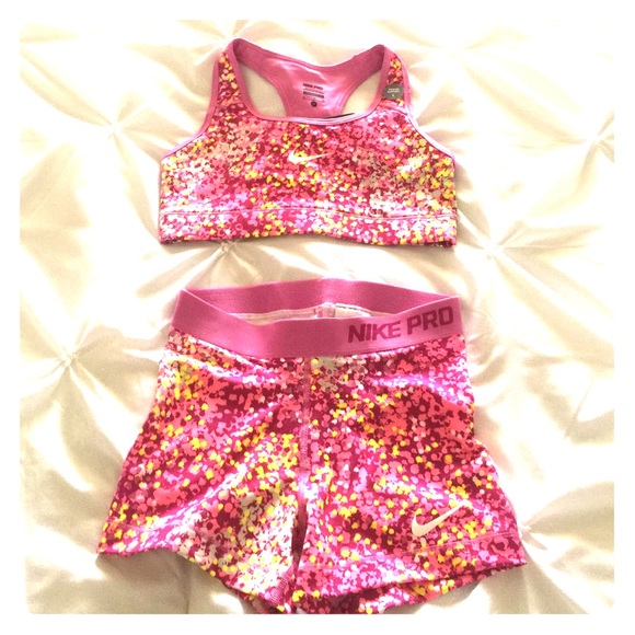 Nike Pro Set