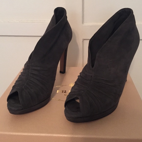 Prada grey suede shoe boots size 39.