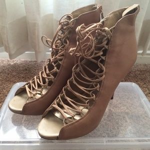 Steve Madden Tan Lace Up Heels