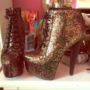 Shoedazzle Glittery Platform Booties