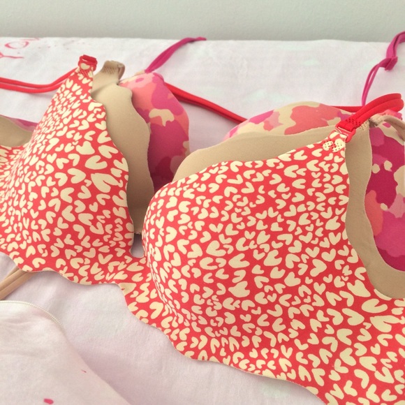 3 VS pushed up bra bundle