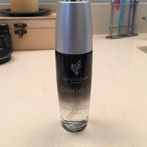 Brand new Younique Glorious face and eye primer
