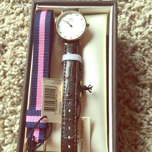 Daniel Wellington bundle!!!! Brand new in box!!😍