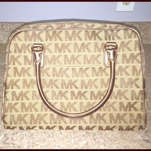 *RESERVED* BUNDLED* DO NOT PURCHASE!