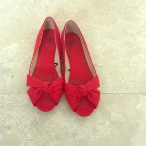Red H&M flats !
