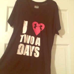 Under armor medium vneck